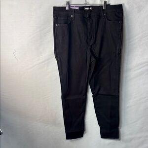 Kirkland Signature Women’s Slim Black Skinny Jeans